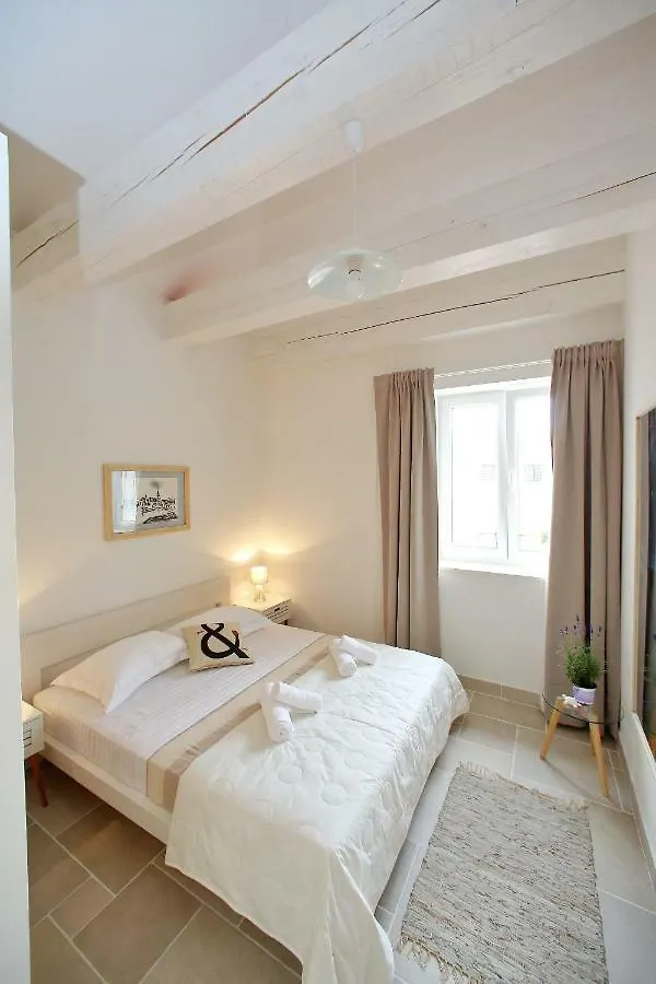 Apartments Rita Zadar