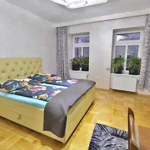 lux-apartments-prestige.vienna-besthotels.com/