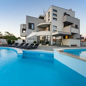 Menalo Apartman